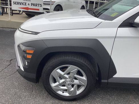 Used 2025 Hyundai Kona SE FWD image 27