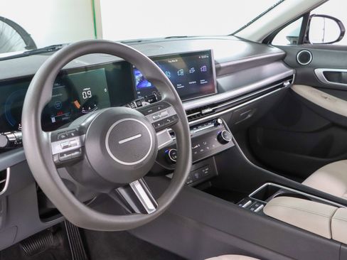 Used 2025 Hyundai Sonata SEL FWD image 22