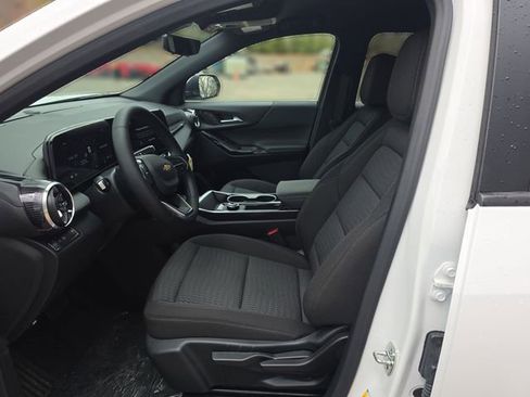 New 2026 Chevrolet Equinox LT FWD image 9
