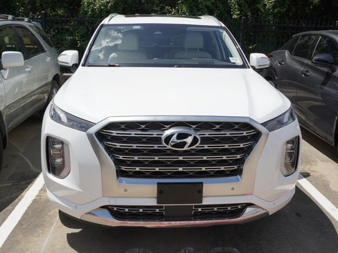 Used 2020 Hyundai Palisade Limited FWD image 2