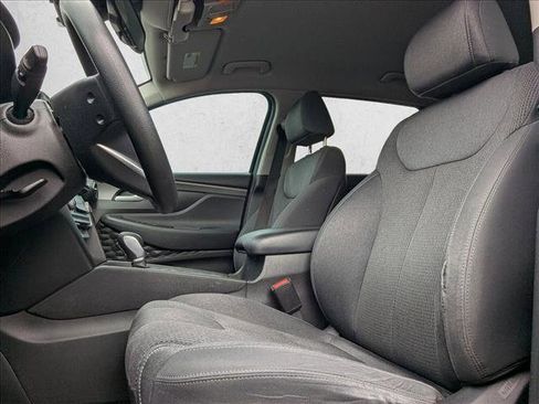 Used 2019 Hyundai Santa Fe SEL image 5