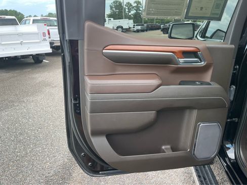 Used 2022 GMC Sierra 1500 Denali w/ Denali Reserve Package AWD/4WD image 19