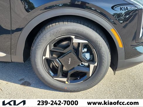New 2026 Kia Sportage EX FWD image 7