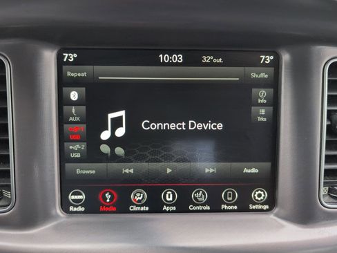 Used 2019 Dodge Charger SXT image 33