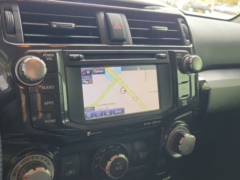 Used 2018 Toyota 4Runner TRD Off-Road Premium image 23