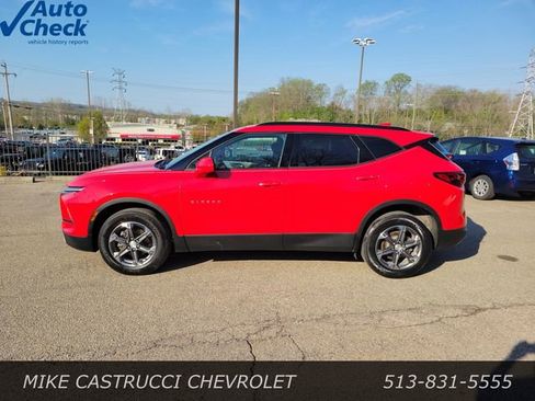 Used 2024 Chevrolet Blazer LT w/ Convenience Package FWD image 2