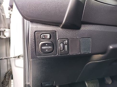 Used 2017 Toyota Corolla SE image 13