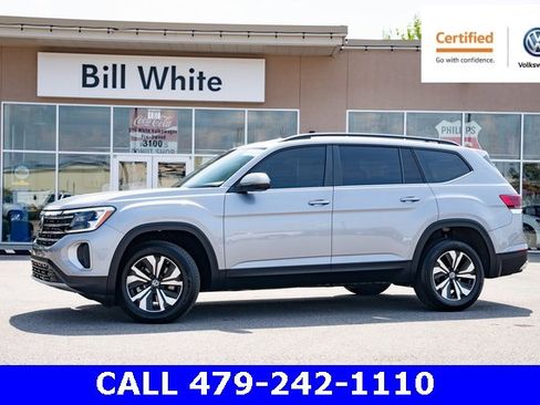 Certified 2024 Volkswagen Atlas SE image 1