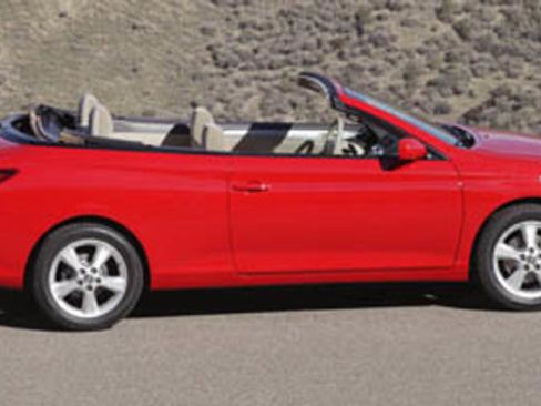 Used 2005 Toyota Solara SLE FWD image 1