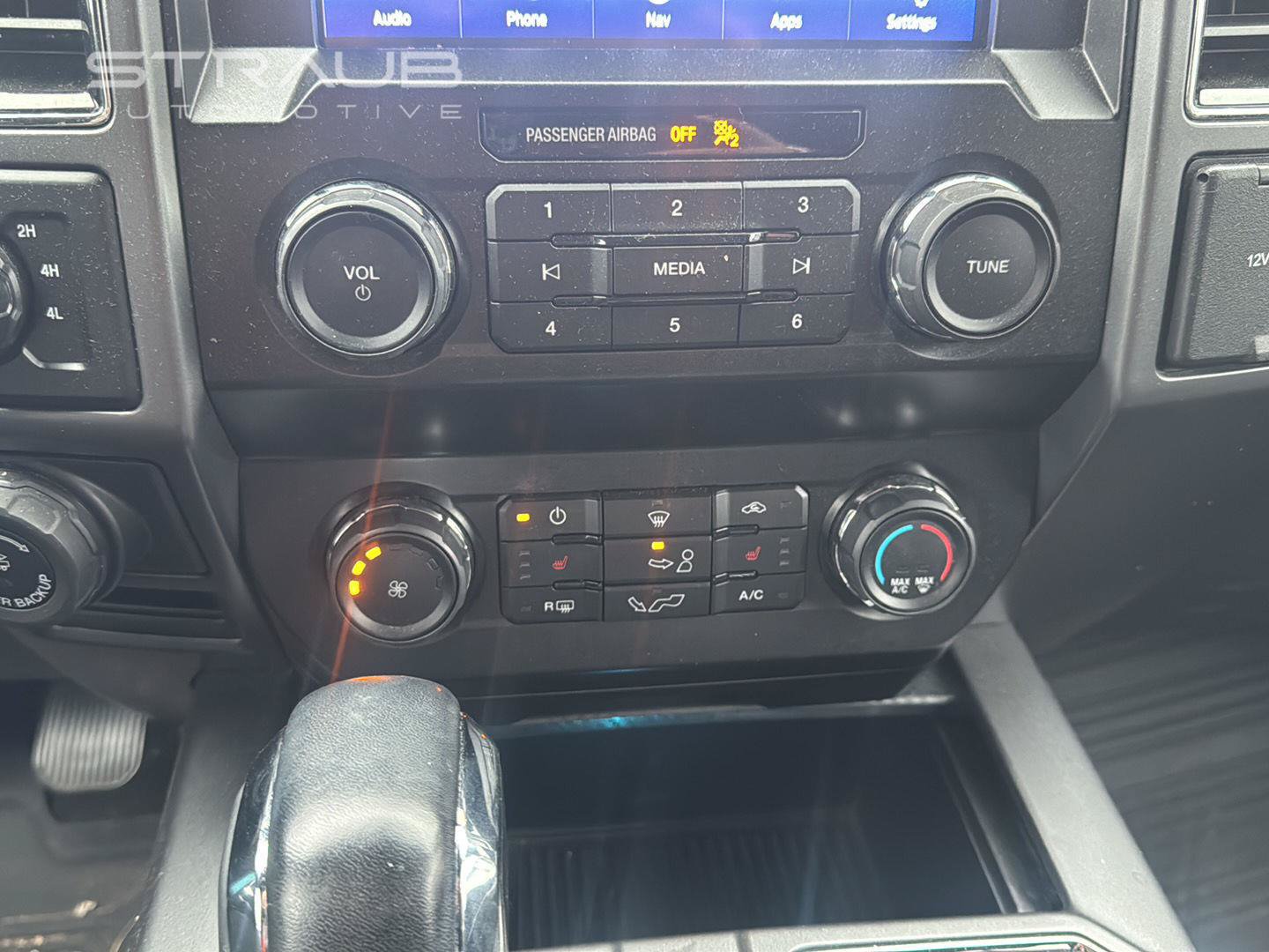 Used 2020 Ford F150 XLT w/ Equipment Group 302A Luxury AWD/4WD image 17