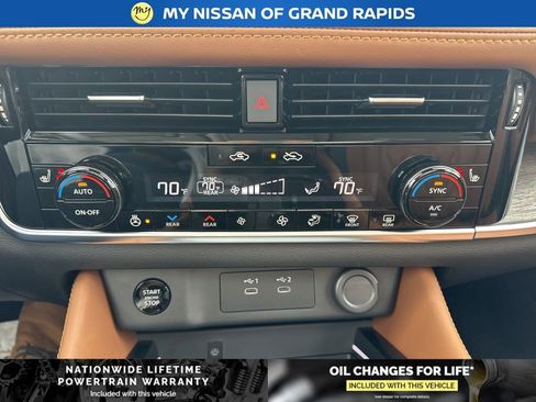 New 2026 Nissan Rogue Platinum w/ Platinum Premium Package image 24