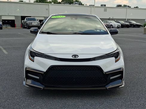 Certified 2022 Toyota Corolla XSE FWD image 2