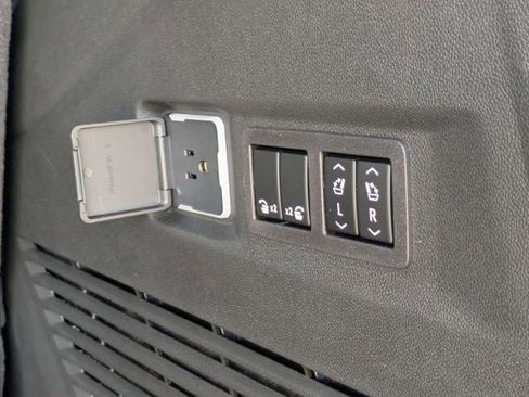 New 2026 Chevrolet Tahoe Premier image 35