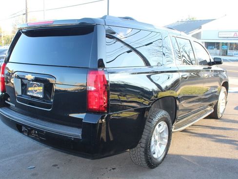 Used 2020 Chevrolet Suburban LS image 3