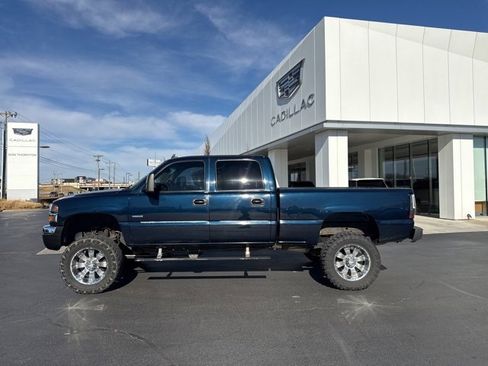 Used 2007 GMC Sierra 2500 SLT w/ Heavy-Duty Power Package image 9