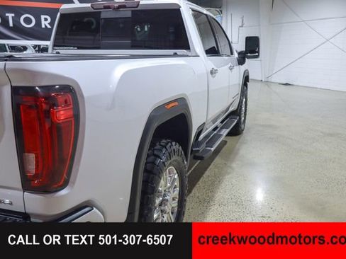 Used 2020 GMC Sierra 2500 Denali w/ Denali Ultimate Package AWD/4WD image 32