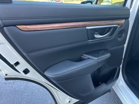 Used 2022 Honda CR-V Touring image 32