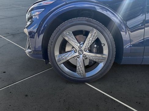 New 2025 Genesis GV70 3.5T Sport w/ Sport Advanced Package image 14