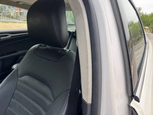 Used 2014 Ford Fusion SE w/ Equipment Group 202A image 34