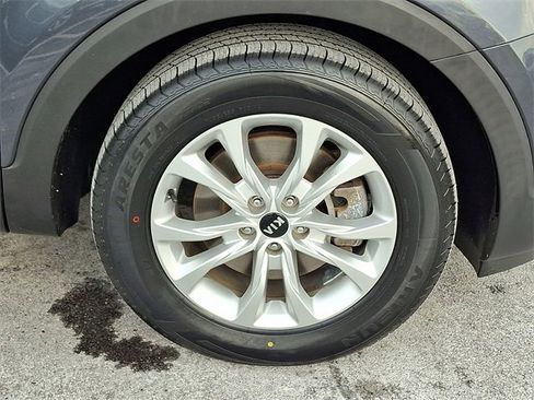 Used 2020 Kia Telluride LX image 8