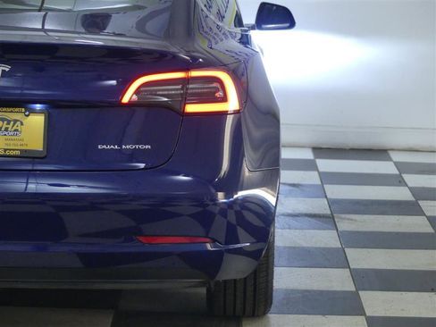 Used 2018 Tesla Model 3 Long Range image 27