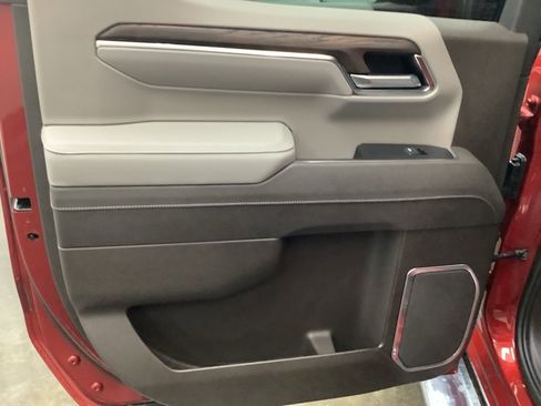 New 2026 GMC Sierra 1500 SLT w/ SLT Premium Plus Package image 30