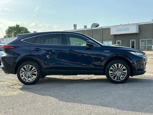 Used 2021 Toyota Venza Limited w/ Advanced Technology Package AWD/4WD image 8