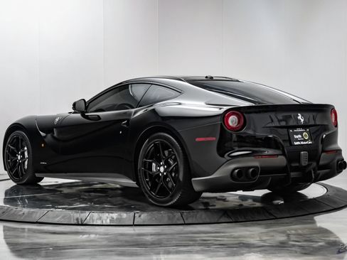 Used 2017 Ferrari F12 Berlinetta RWD image 12