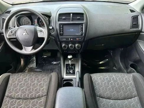 Used 2024 Mitsubishi Outlander Sport ES image 10