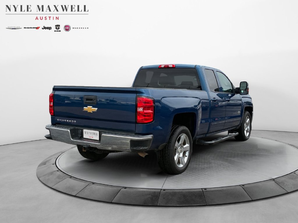 Used 2018 Chevrolet Silverado 1500 LT w/ Texas Edition RWD image 16