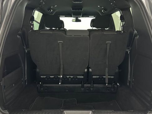 Used 2019 Dodge Grand Caravan SE FWD image 12