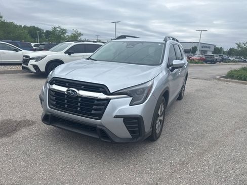 Certified 2024 Subaru Ascent Premium w/ Convenience Package AWD/4WD image 5