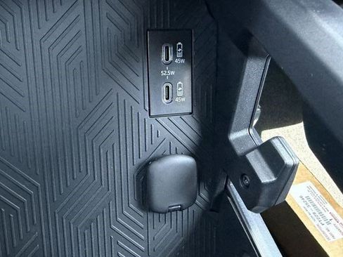 New 2026 Toyota Tacoma SR AWD/4WD image 19