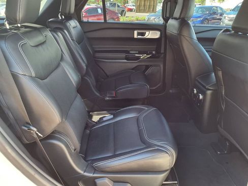Used 2022 Ford Explorer ST w/ Equipment Group 401A AWD/4WD image 16