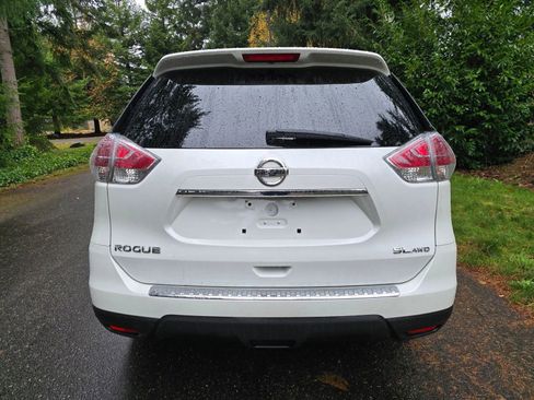 Used 2016 Nissan Rogue SL w/ SL Premium Package image 4