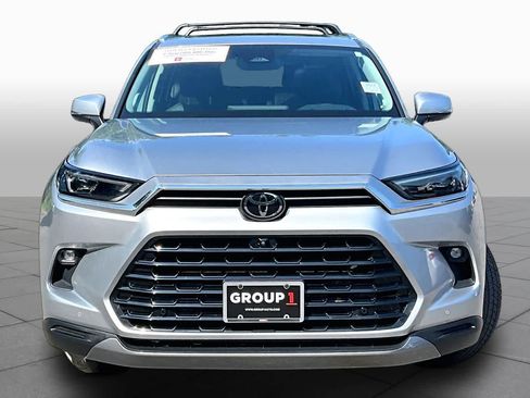 Certified 2024 Toyota Grand Highlander AWD image 4