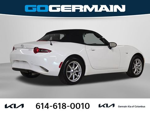 Used 2016 MAZDA MX-5 Miata Sport RWD image 10