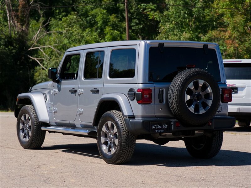 Used 2019 Jeep Wrangler Unlimited Sahara AWD/4WD image 7