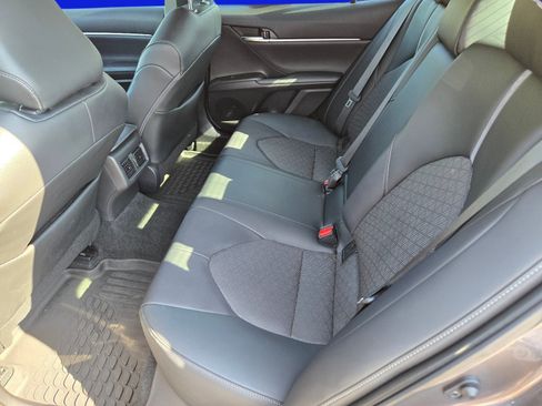 Used 2023 Toyota Camry XSE FWD image 17