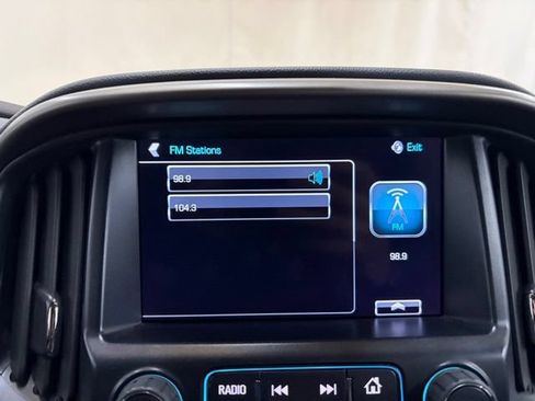 Used 2018 Chevrolet Colorado Z71 AWD/4WD image 40
