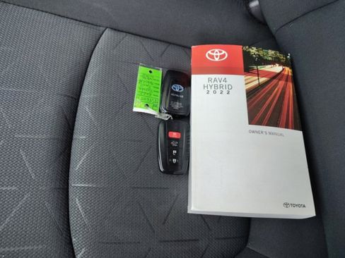 Used 2022 Toyota RAV4 XLE w/ Convenience Package AWD/4WD image 22