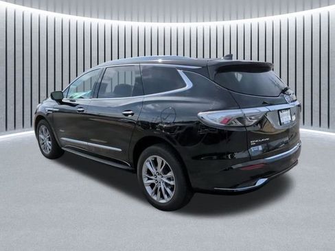 Certified 2023 Buick Enclave Avenir w/ Avenir Technology Package image 9