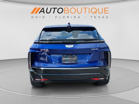 Used 2024 Cadillac Lyriq Luxury AWD/4WD image 4