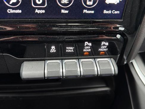 Used 2020 RAM 1500 Big Horn AWD/4WD image 23