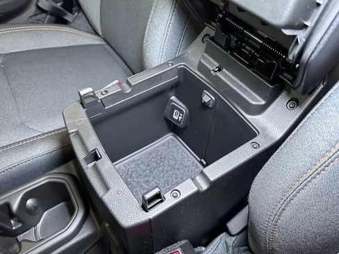 New 2026 Jeep Wrangler Sport image 34