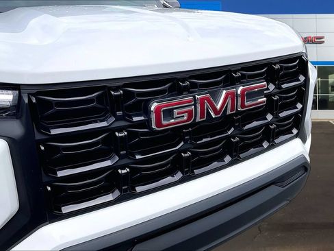 Used 2025 GMC Canyon Elevation RWD image 33