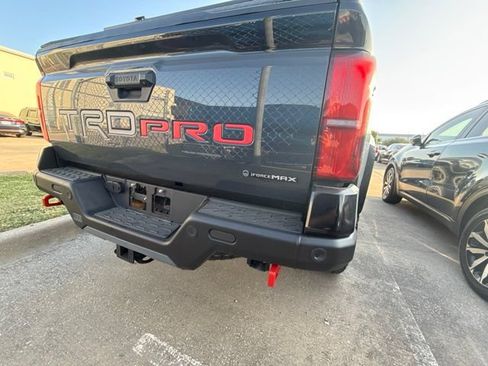 Used 2025 Toyota Tacoma TRD Pro AWD/4WD image 6