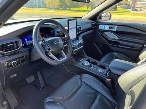 Used 2023 Ford Explorer ST w/ Equipment Group 401A image 11