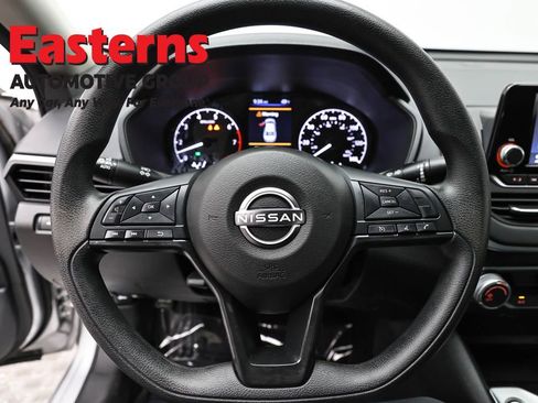 Used 2023 Nissan Altima 2.5 S FWD image 10
