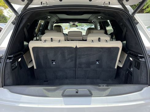 Used 2021 BMW X7 xDrive40i w/ Premium Package AWD/4WD image 5